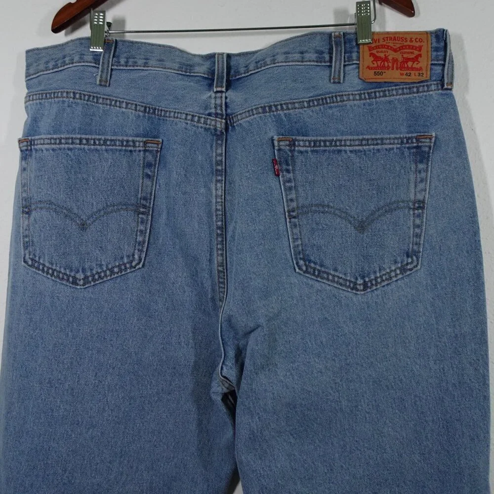 Levi's 550 Relaxed Jeans Men's Size 42x32 Blue Denim Cotton Loose Fit